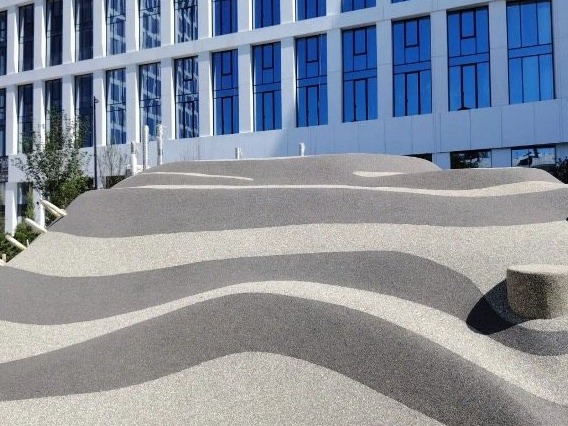 “Opus” — sculpted play terrain in Moscow